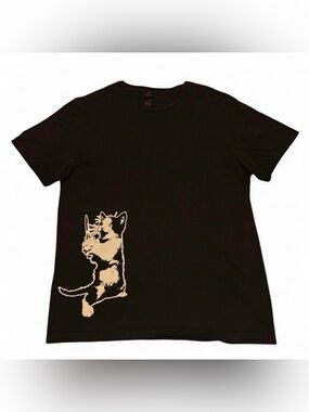 cat with a knife graphic black tshirt - M